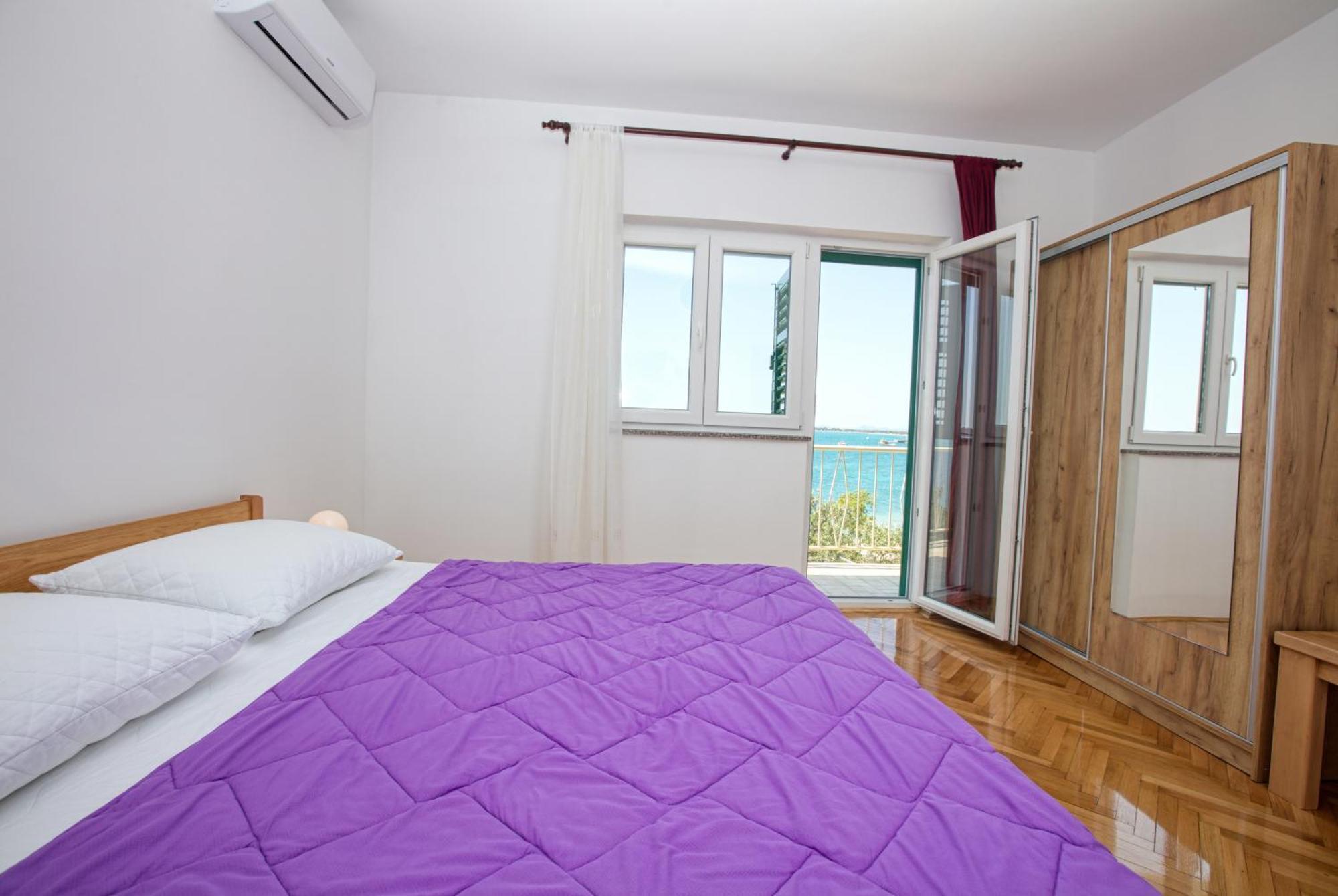Family Friendly Seaside Apartments Brodarica, Sibenik - 4833 Brodarica  Værelse billede
