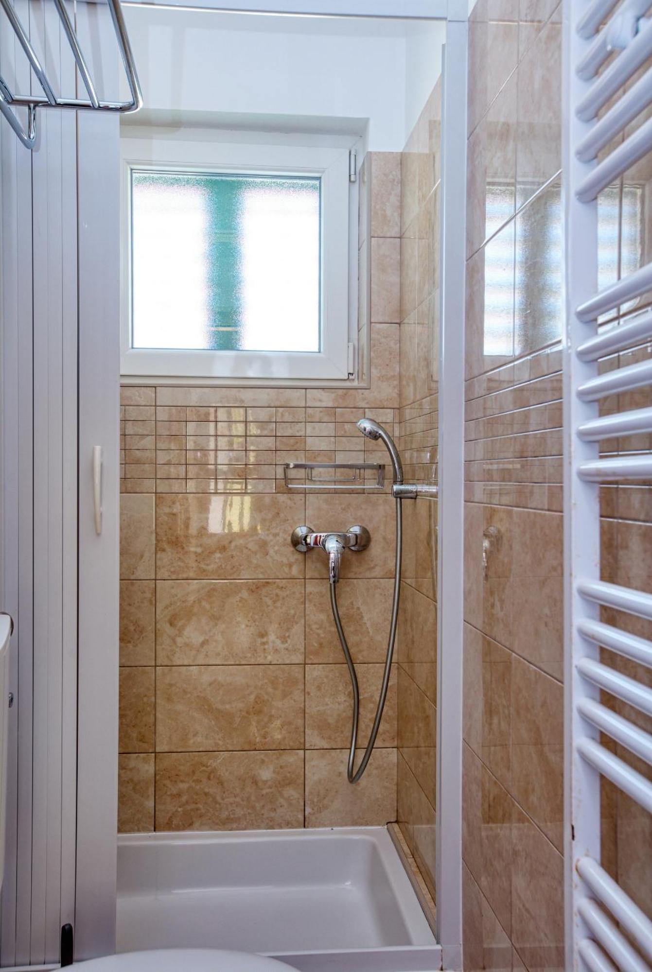Family Friendly Seaside Apartments Brodarica, Sibenik - 4833 Brodarica  Værelse billede