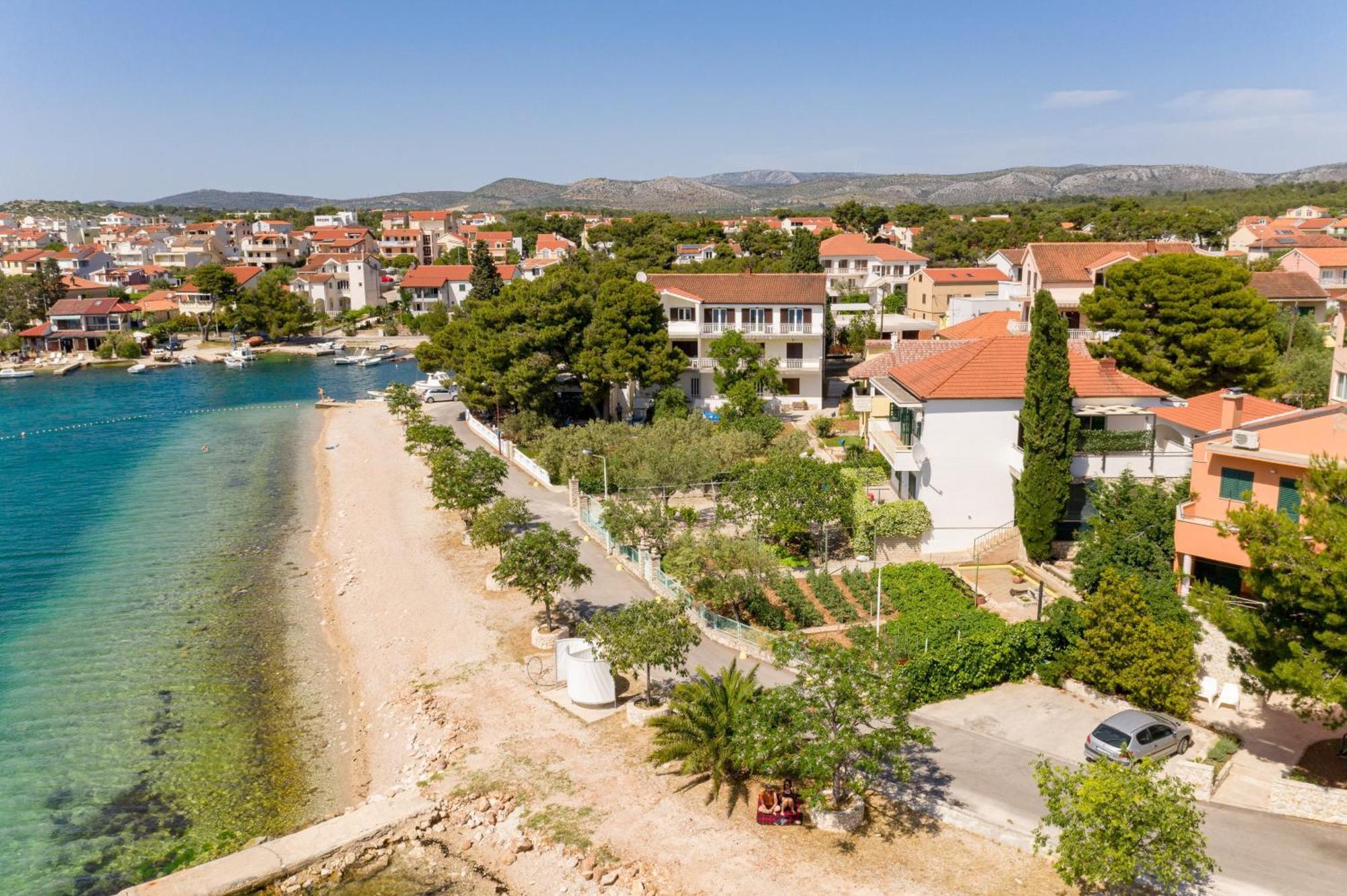 Family Friendly Seaside Apartments Brodarica, Sibenik - 4833 Brodarica  Eksteriør billede