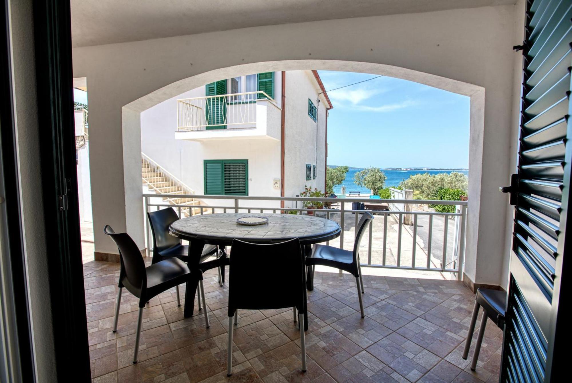 Family Friendly Seaside Apartments Brodarica, Sibenik - 4833 Brodarica  Eksteriør billede