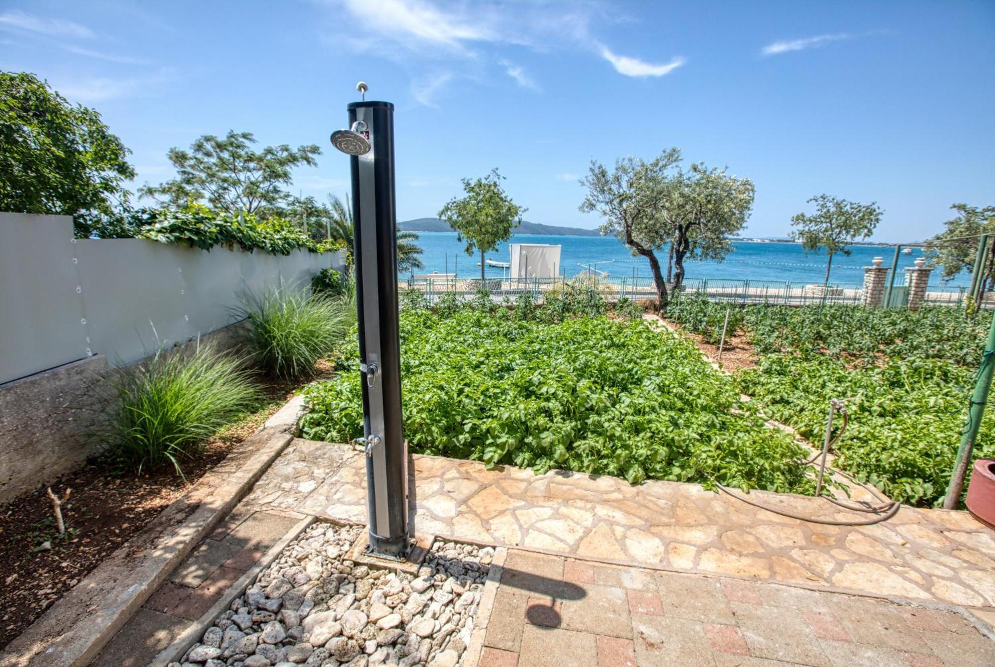 Family Friendly Seaside Apartments Brodarica, Sibenik - 4833 Brodarica  Eksteriør billede