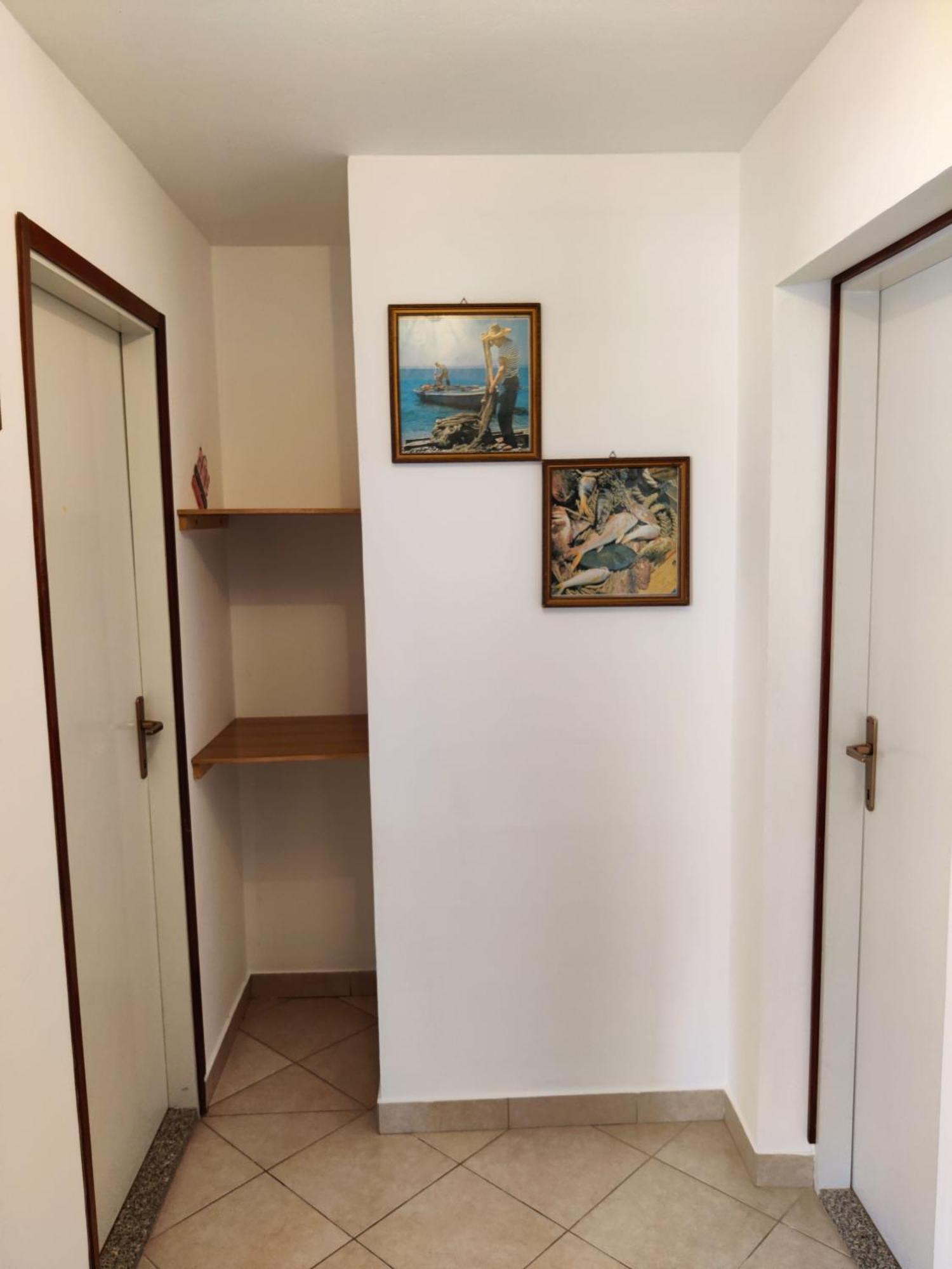 Family Friendly Seaside Apartments Brodarica, Sibenik - 4833 Brodarica  Eksteriør billede